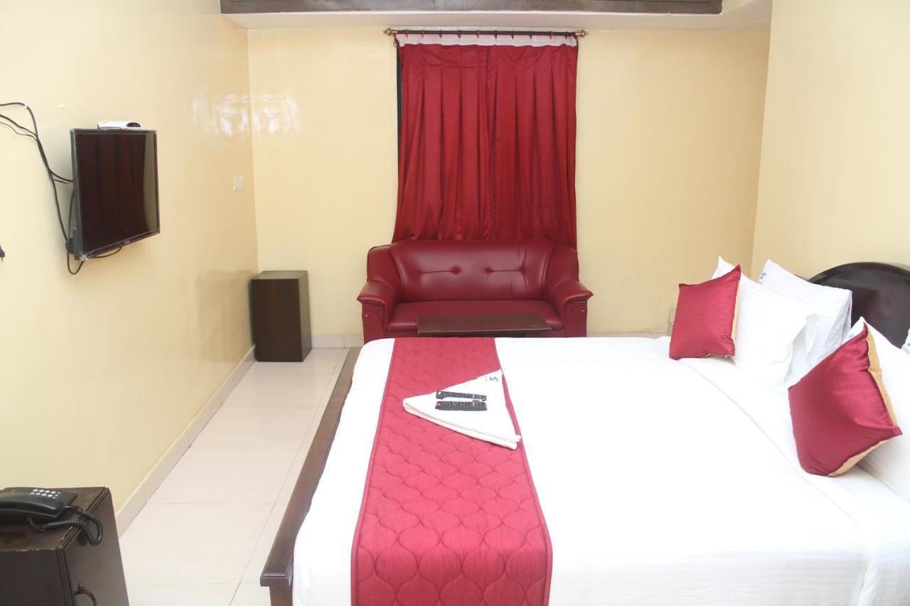 Skyry Hotels T Nagar Chennai Eksteriør bilde